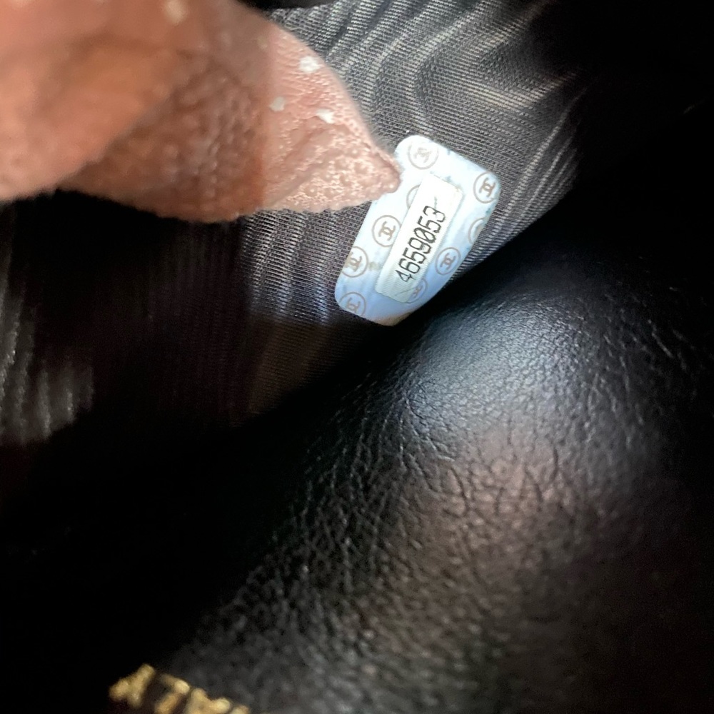 ❌SOLD Authentic Chanel wallet - Picture 3 of 6